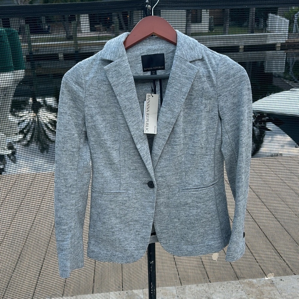 Banana Republic 🔥Sale🔥NWT gray blazer
